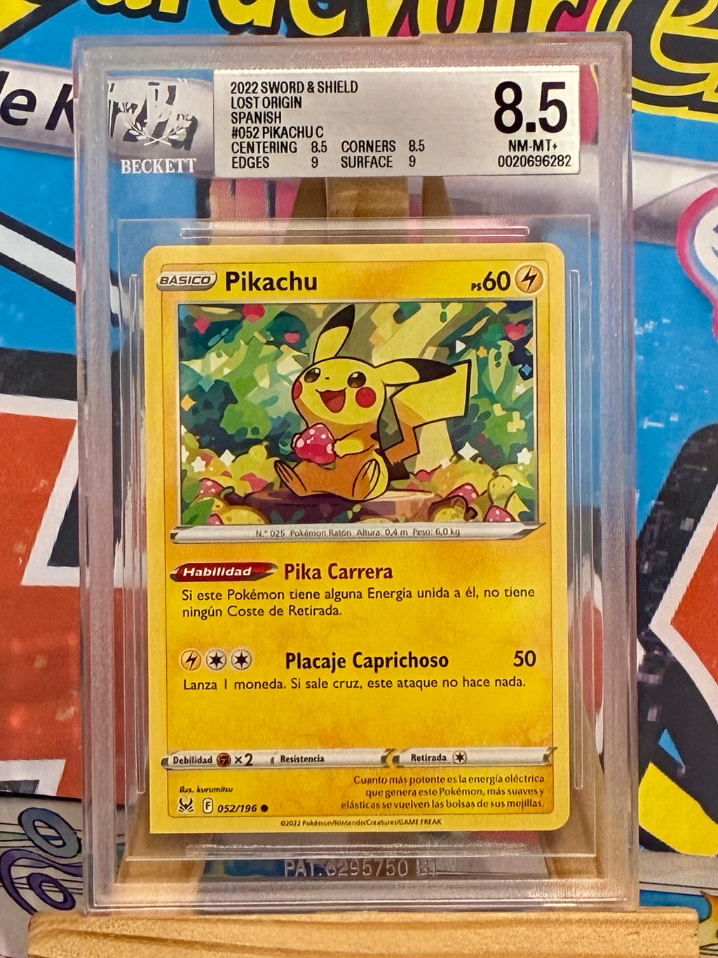 Pikachu Beckett 8.5 carta con error